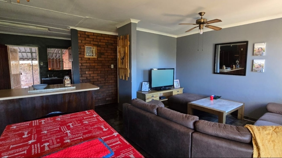 2 Bedroom Property for Sale in Koffiefontein Free State